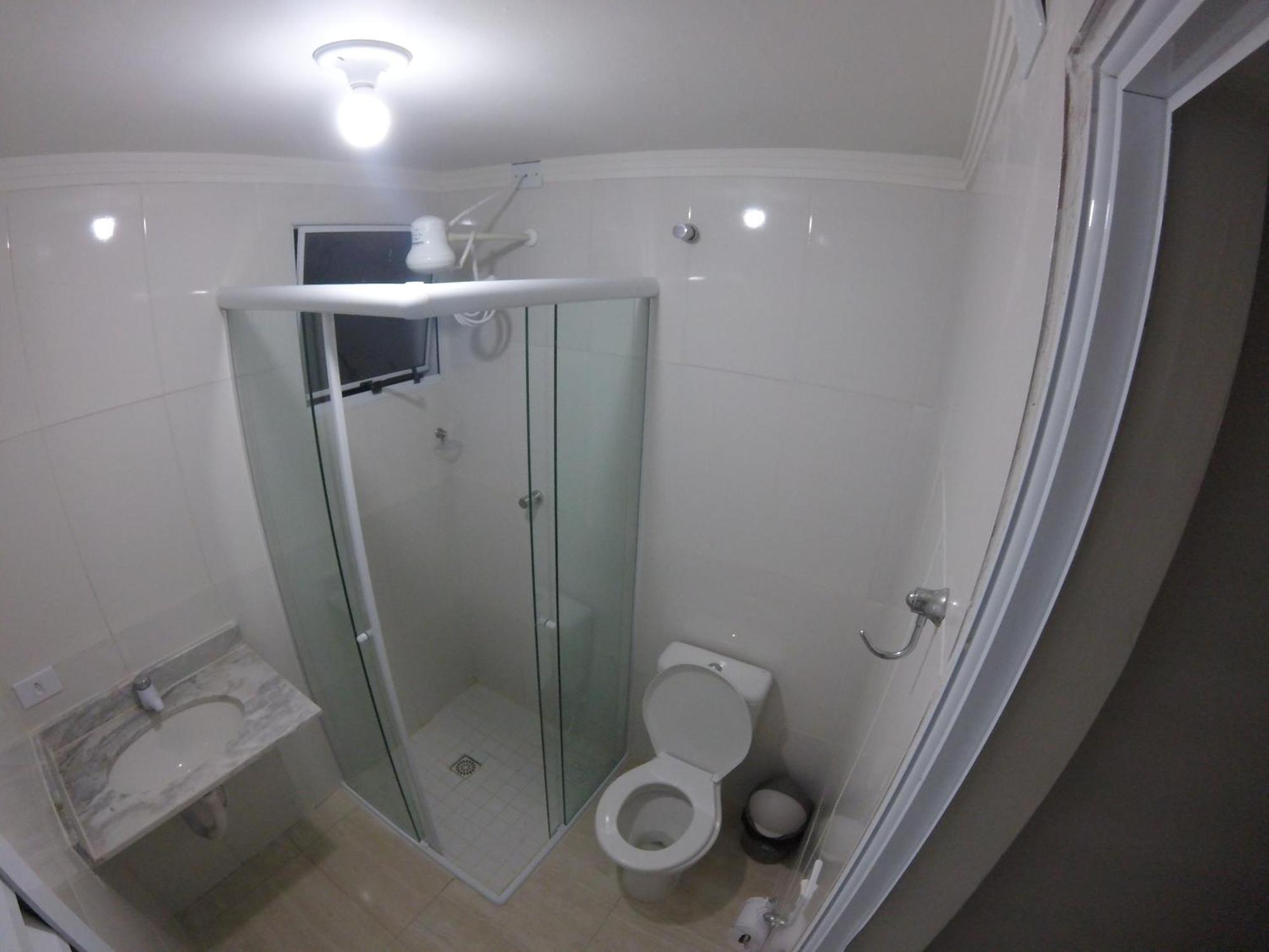 Pousada Praia Cia, Piscina, Centro, Estacionamento, Wifi, Saida Ate As 16H Bertioga Quarto foto